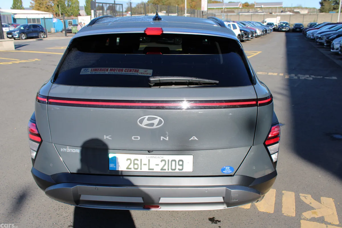 Hyundai KONA MPV, Petrol, 2026, Grey