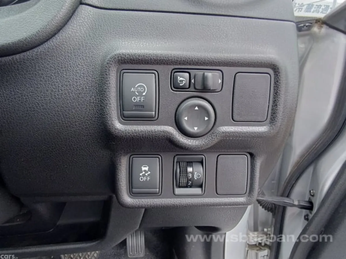 Nissan Note Hatchback, Petrol, 2014, Silver