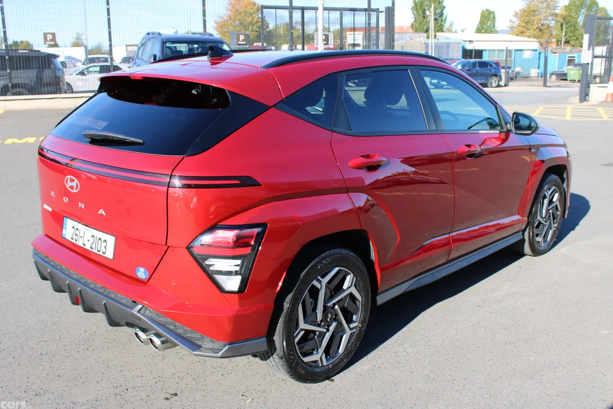 Hyundai KONA MPV, Petrol, 2026, Red