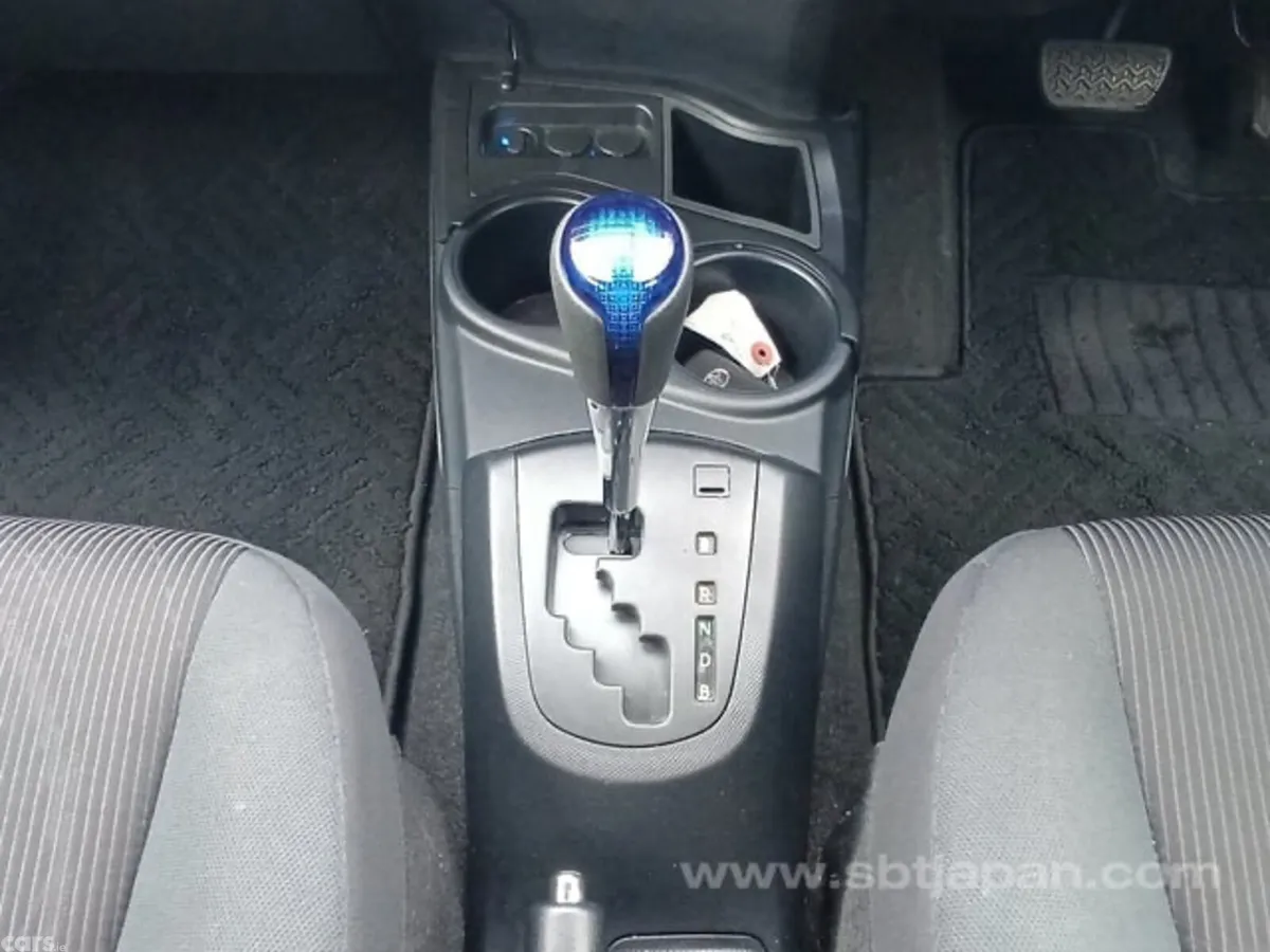 Toyota Aqua Hatchback, Petrol Hybrid, 2017, Blue
