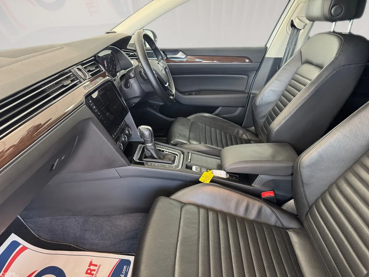 Volkswagen Passat Estate, Diesel, 2018, White