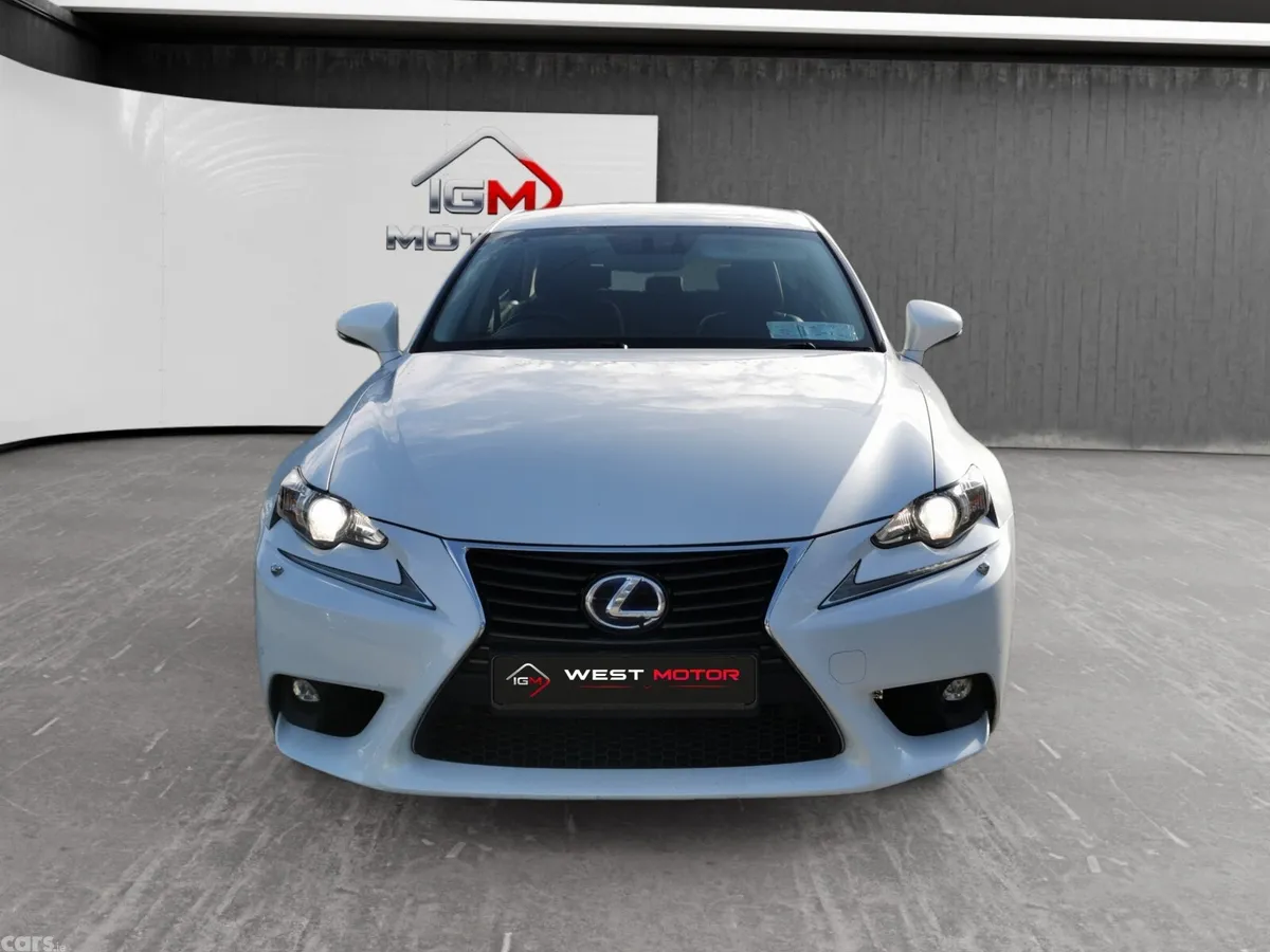 Lexus IS Saloon, Petrol Hybrid, 2015, White