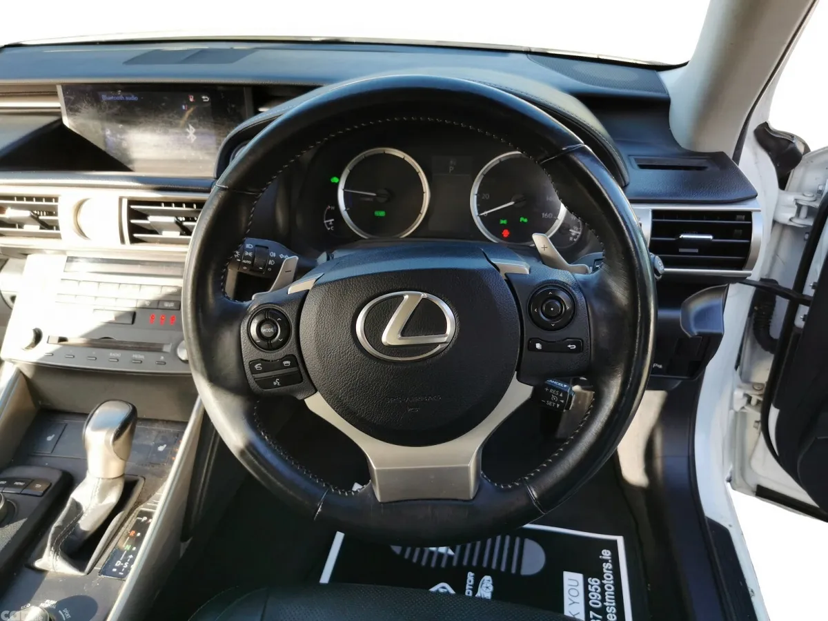 Lexus IS Saloon, Petrol Hybrid, 2015, White