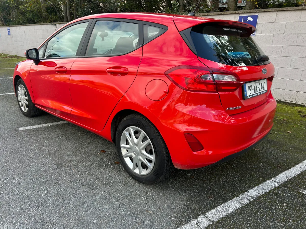 Ford Fiesta Hatchback, Petrol, 2019, Red