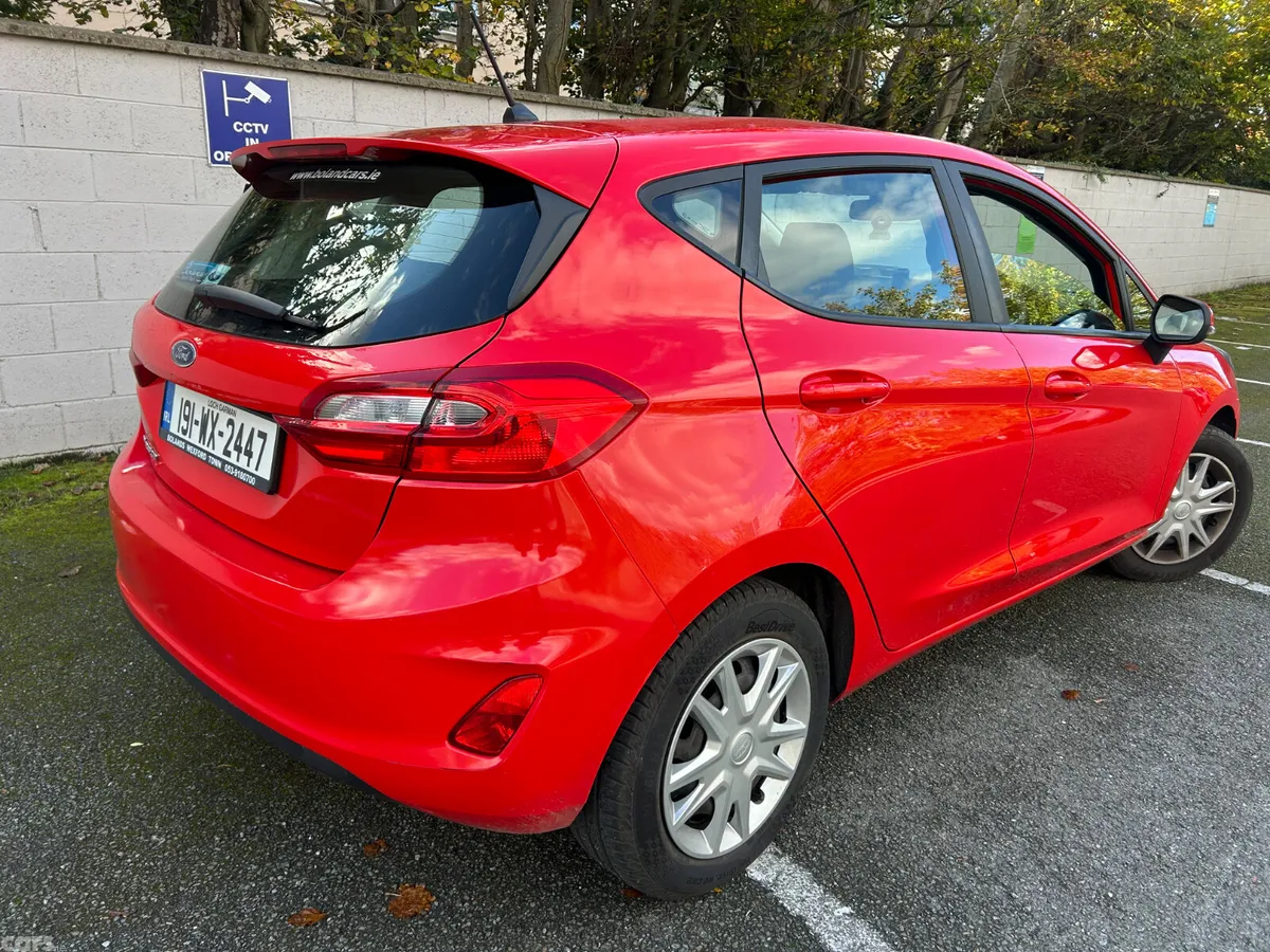 Ford Fiesta Hatchback, Petrol, 2019, Red