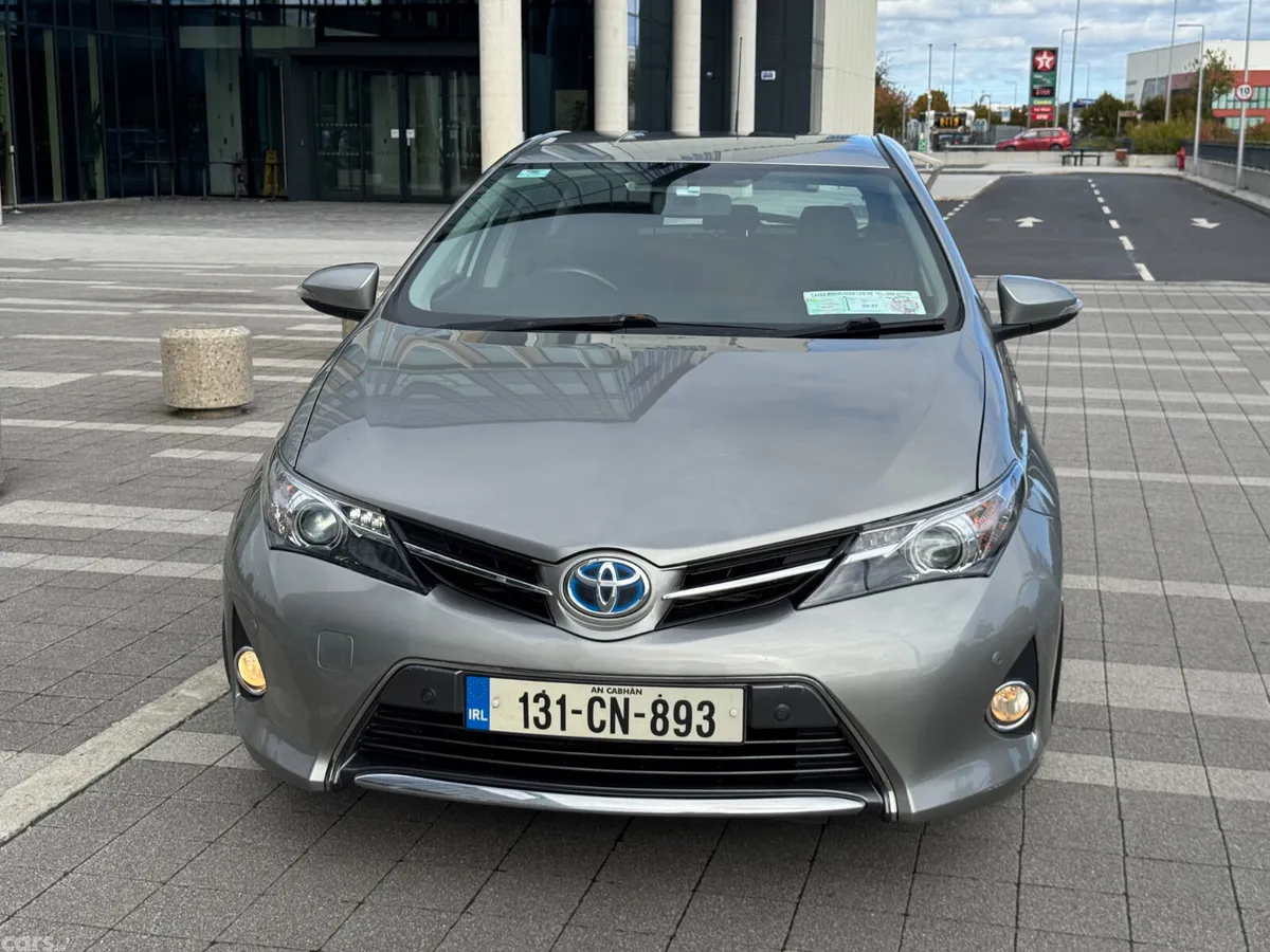 Toyota Auris Hatchback, Petrol Hybrid, 2013, Grey