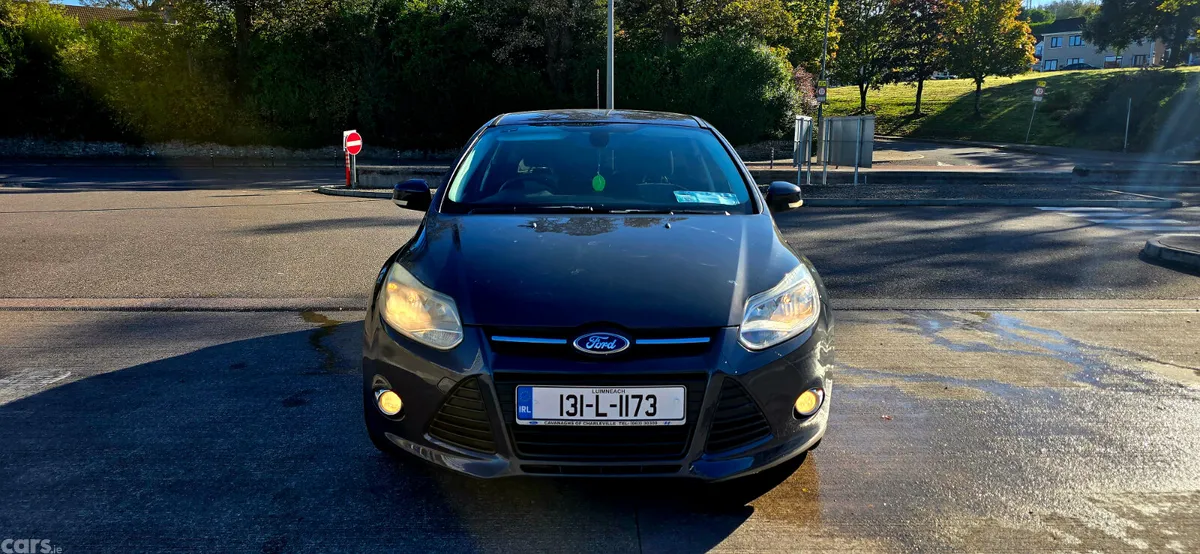 Ford Focus Hatchback, Petrol, 2013, Grey