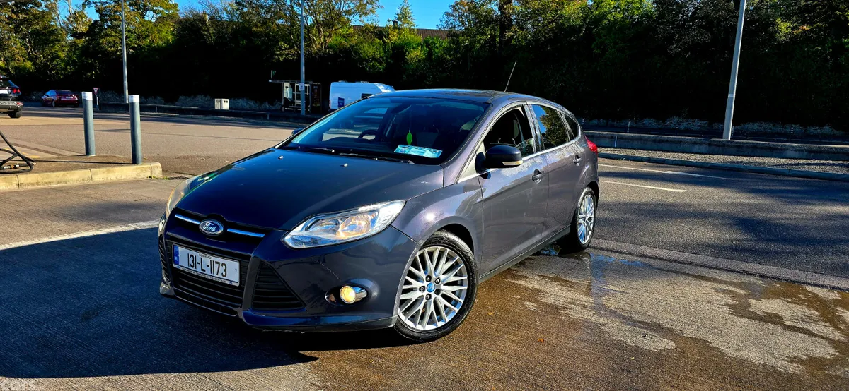 Ford Focus Hatchback, Petrol, 2013, Grey