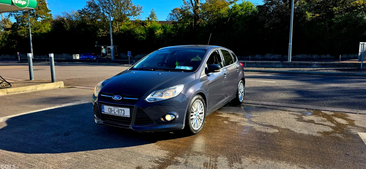 Ford Focus Hatchback, Petrol, 2013, Grey