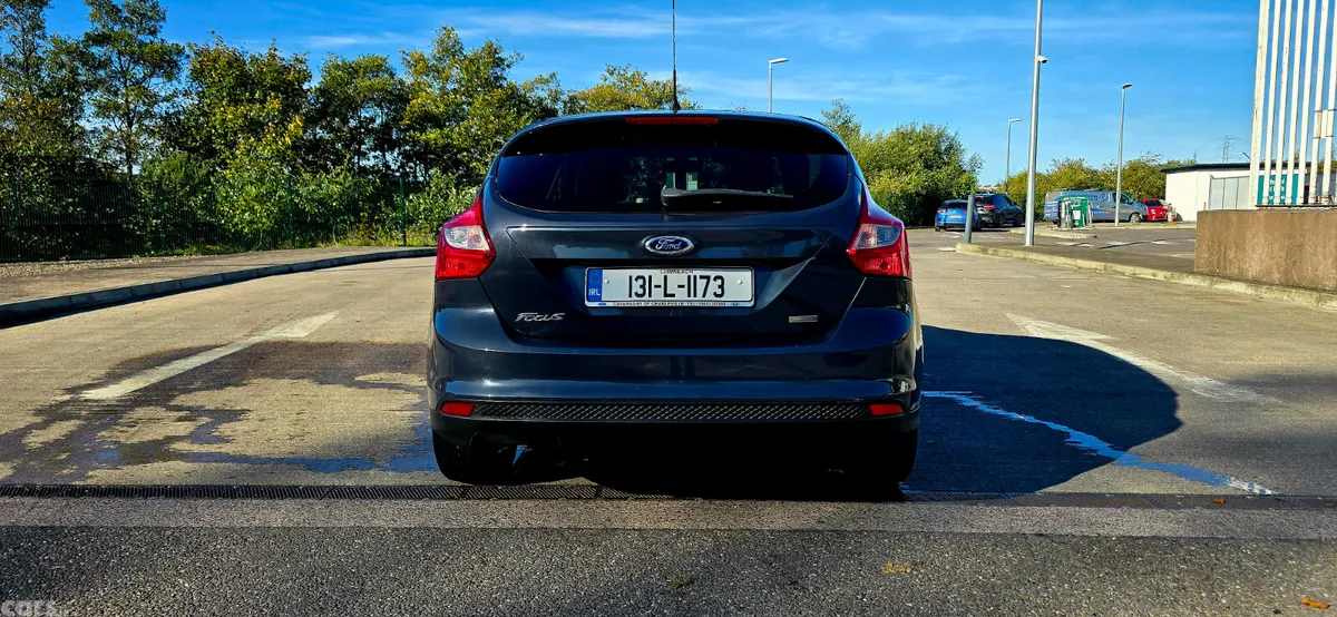 Ford Focus Hatchback, Petrol, 2013, Grey
