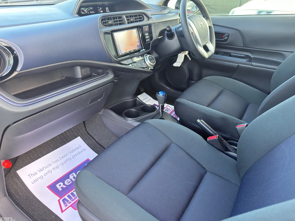 Toyota Aqua Hatchback, Petrol Hybrid, 2017, Silver