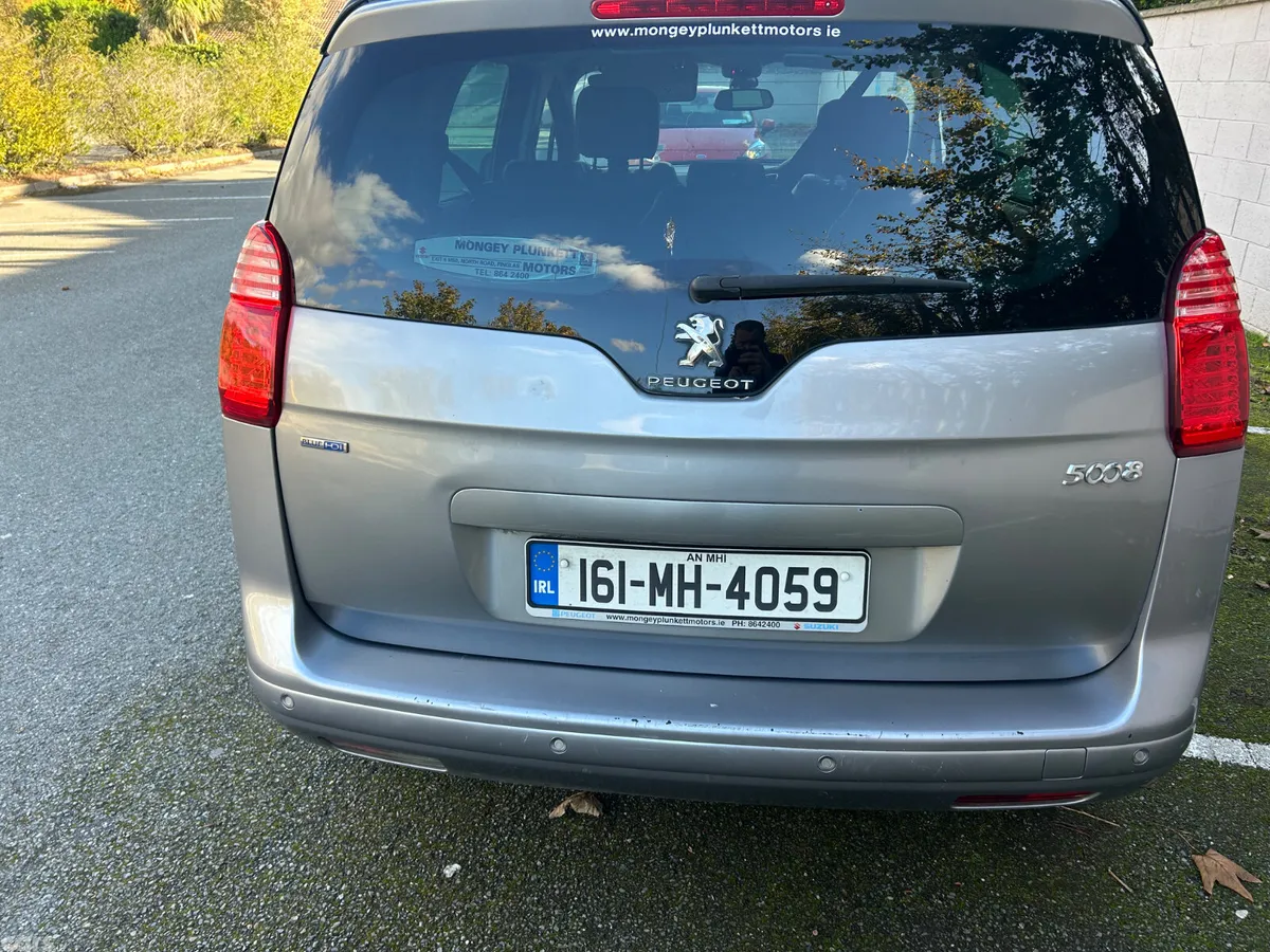 Peugeot 5008 MPV, Diesel, 2016, Grey