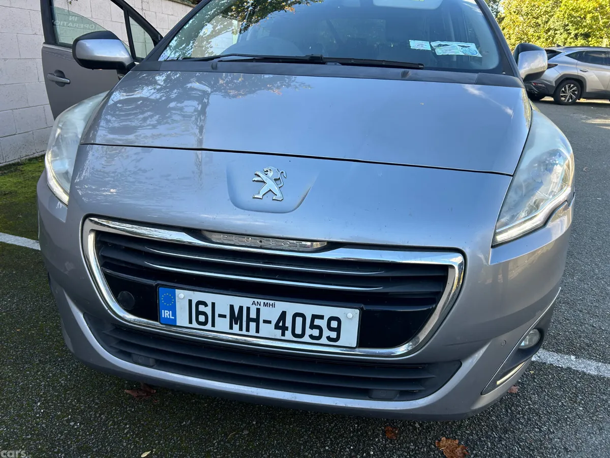 Peugeot 5008 MPV, Diesel, 2016, Grey