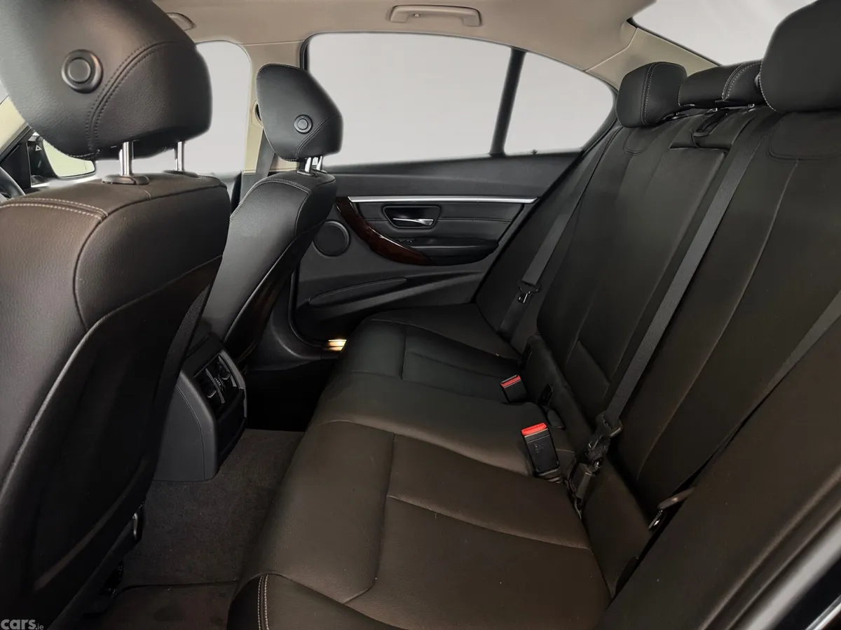 BMW 3-Series Saloon, Diesel, 2016, Black