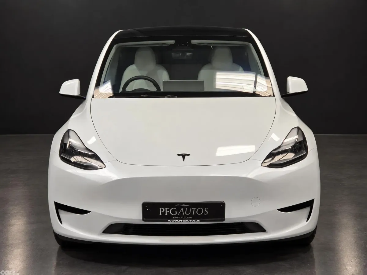Tesla Model Y MPV, Electric, 2023, White