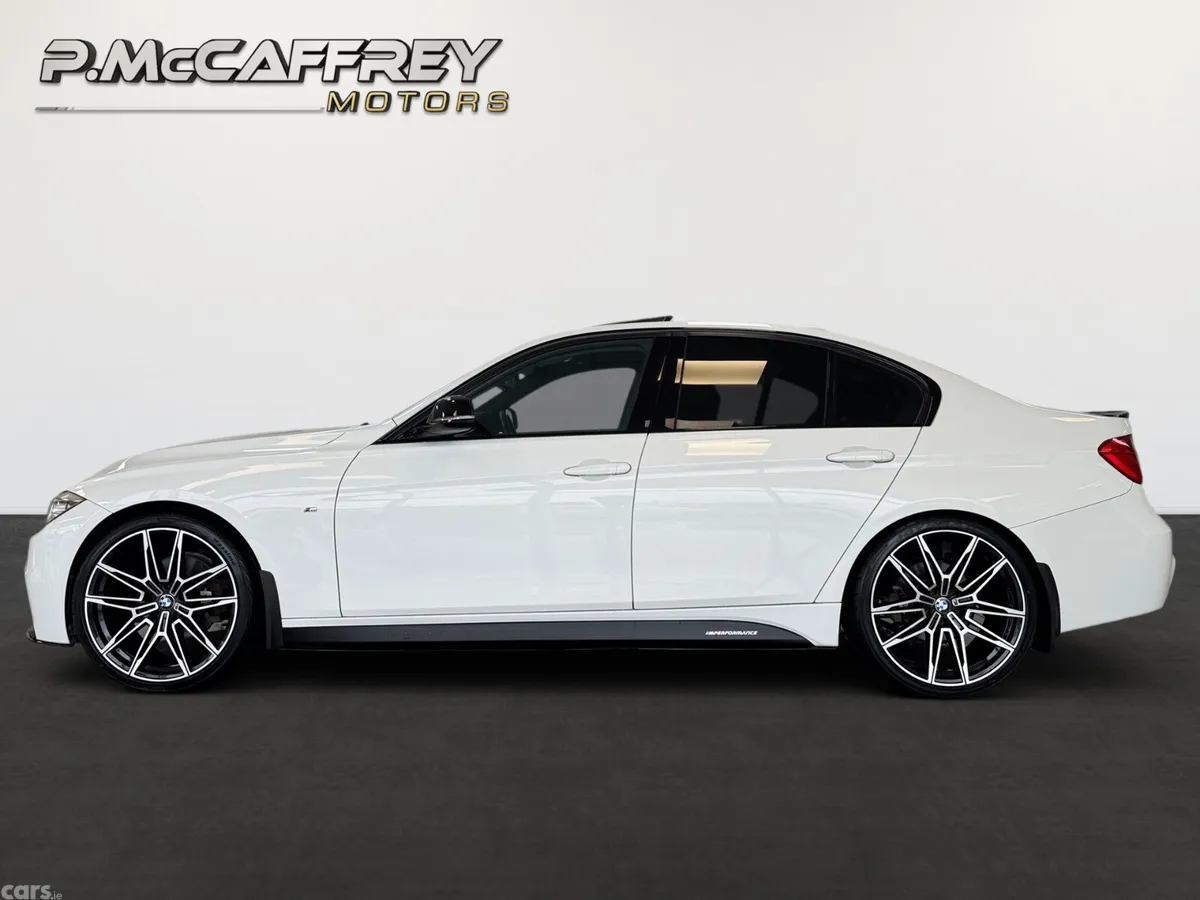 BMW 3-Series Saloon, Diesel, 2015, White