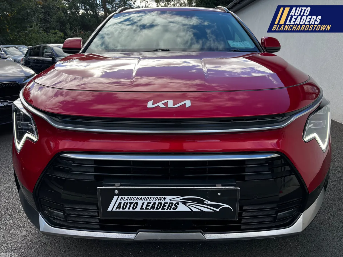 Kia Niro SUV, Petrol Hybrid, 2024, Red