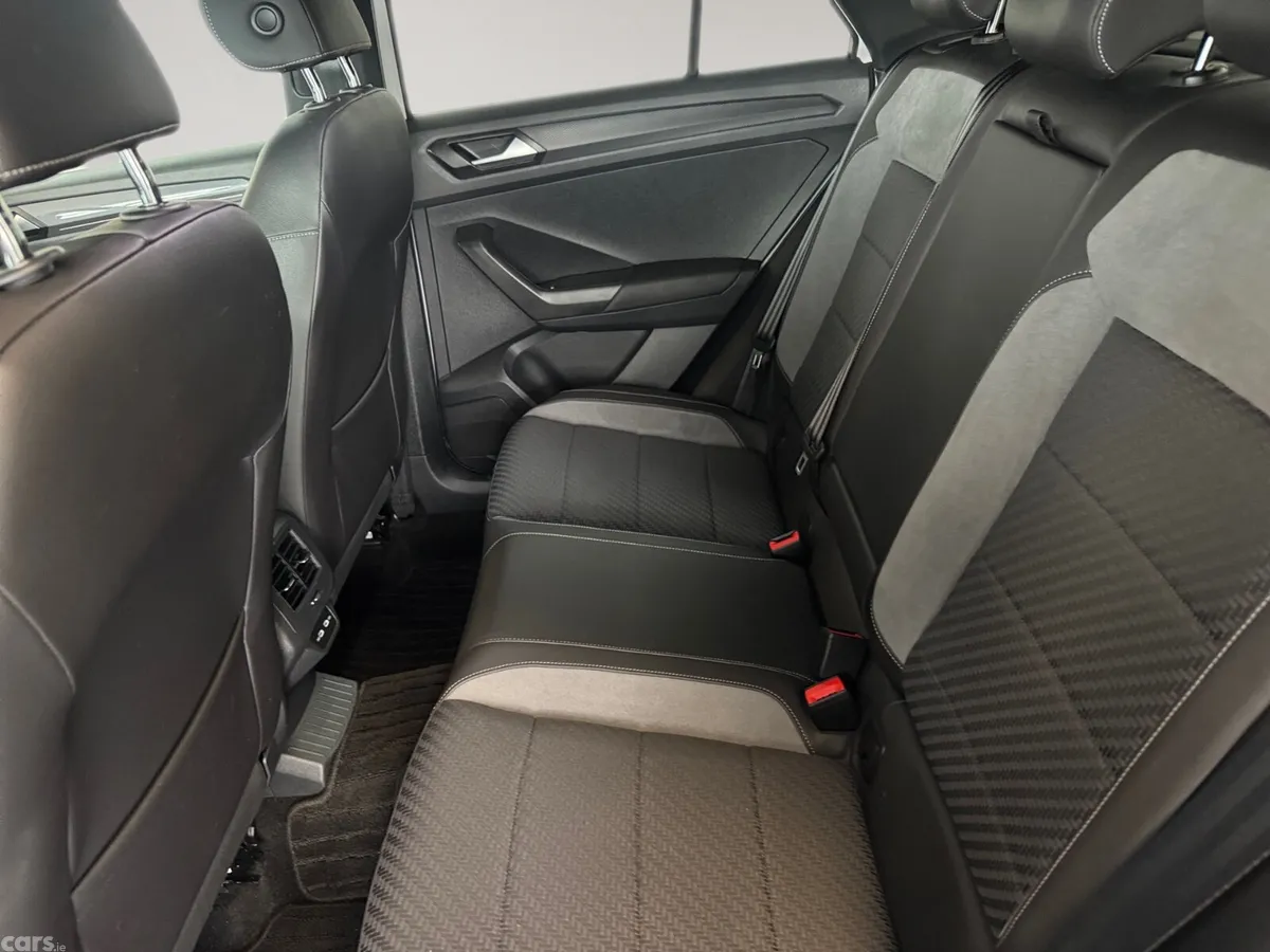 Volkswagen T-Roc SUV, Diesel, 2021, White