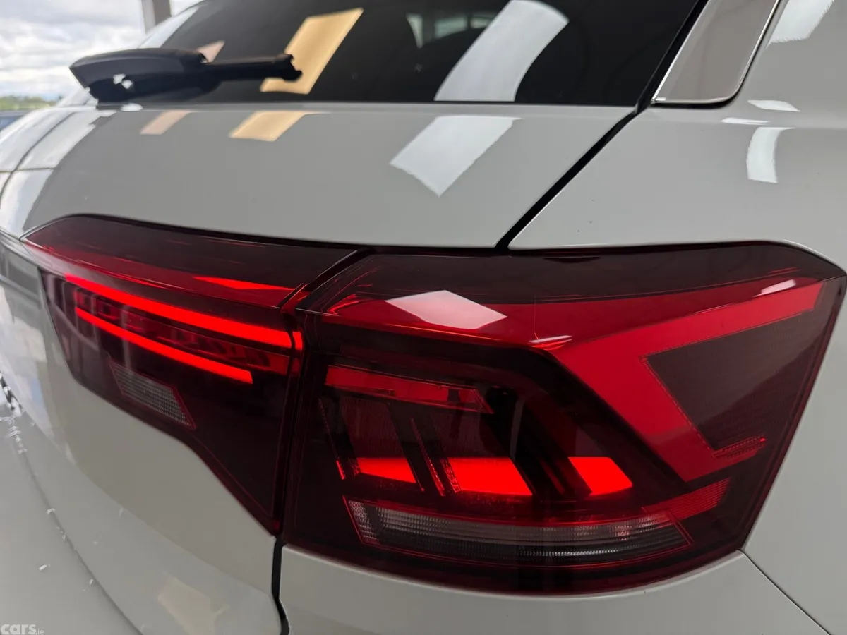 Volkswagen T-Roc SUV, Diesel, 2021, White