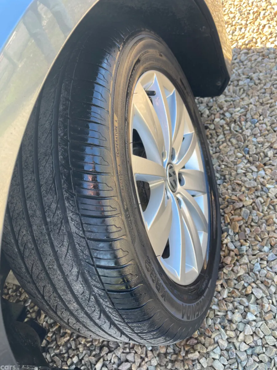 Volkswagen Passat Saloon, Diesel, 2014, Grey