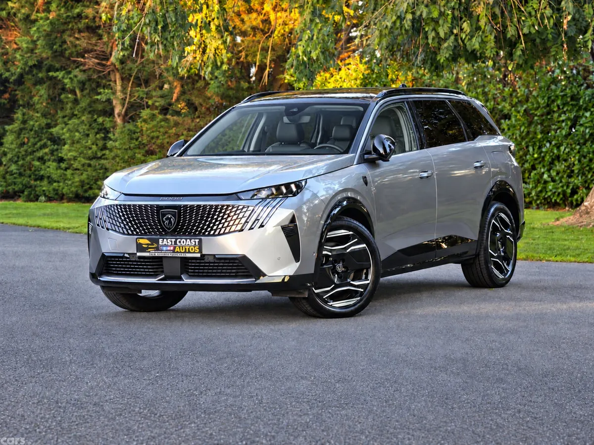 Peugeot 5008 SUV, Electric, 2025, Grey