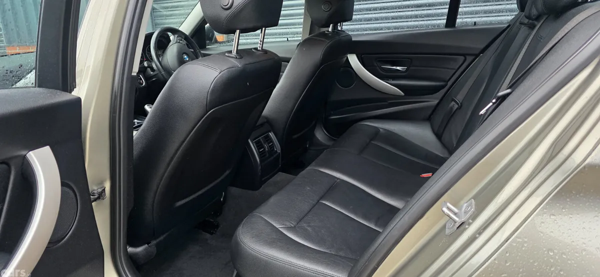 BMW 3-Series Saloon, Diesel, 2018, Silver