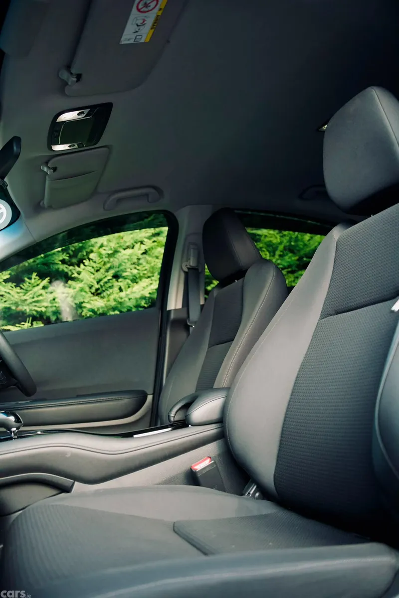 Honda Vezel Hatchback, Petrol Hybrid, 2019, Blue