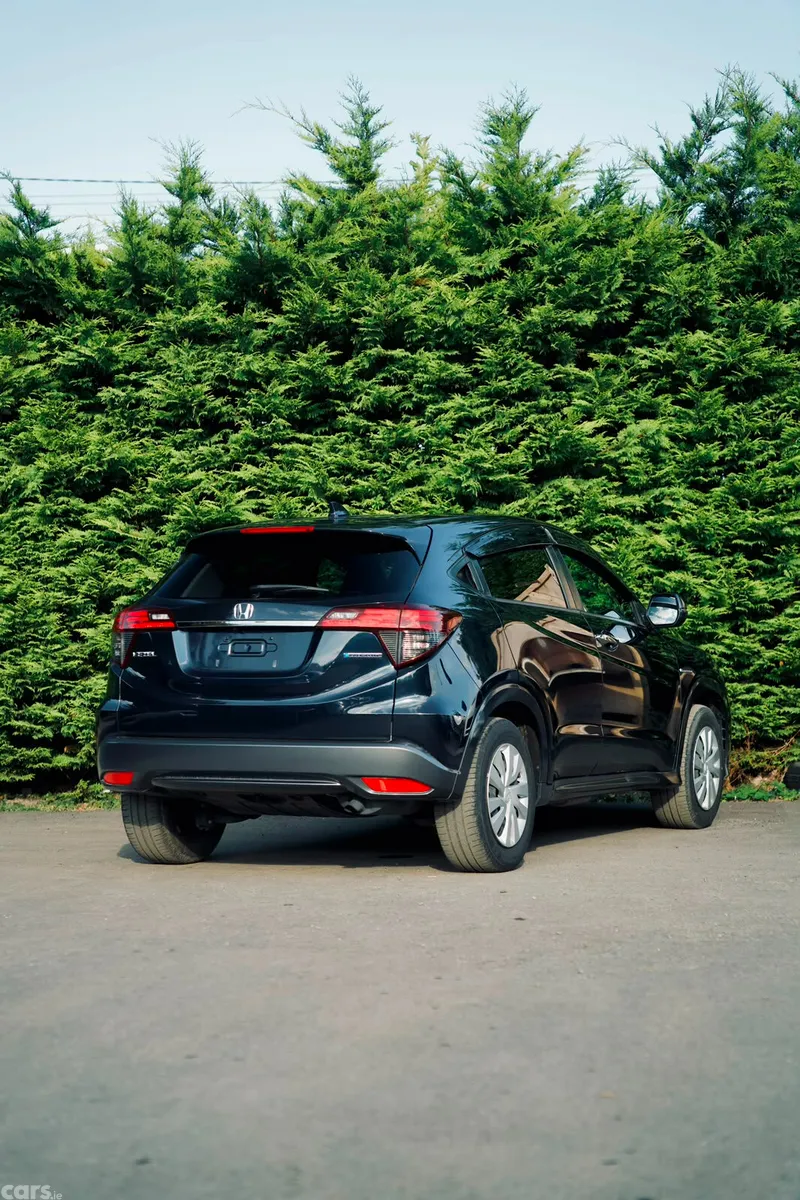 Honda Vezel Hatchback, Petrol Hybrid, 2019, Blue