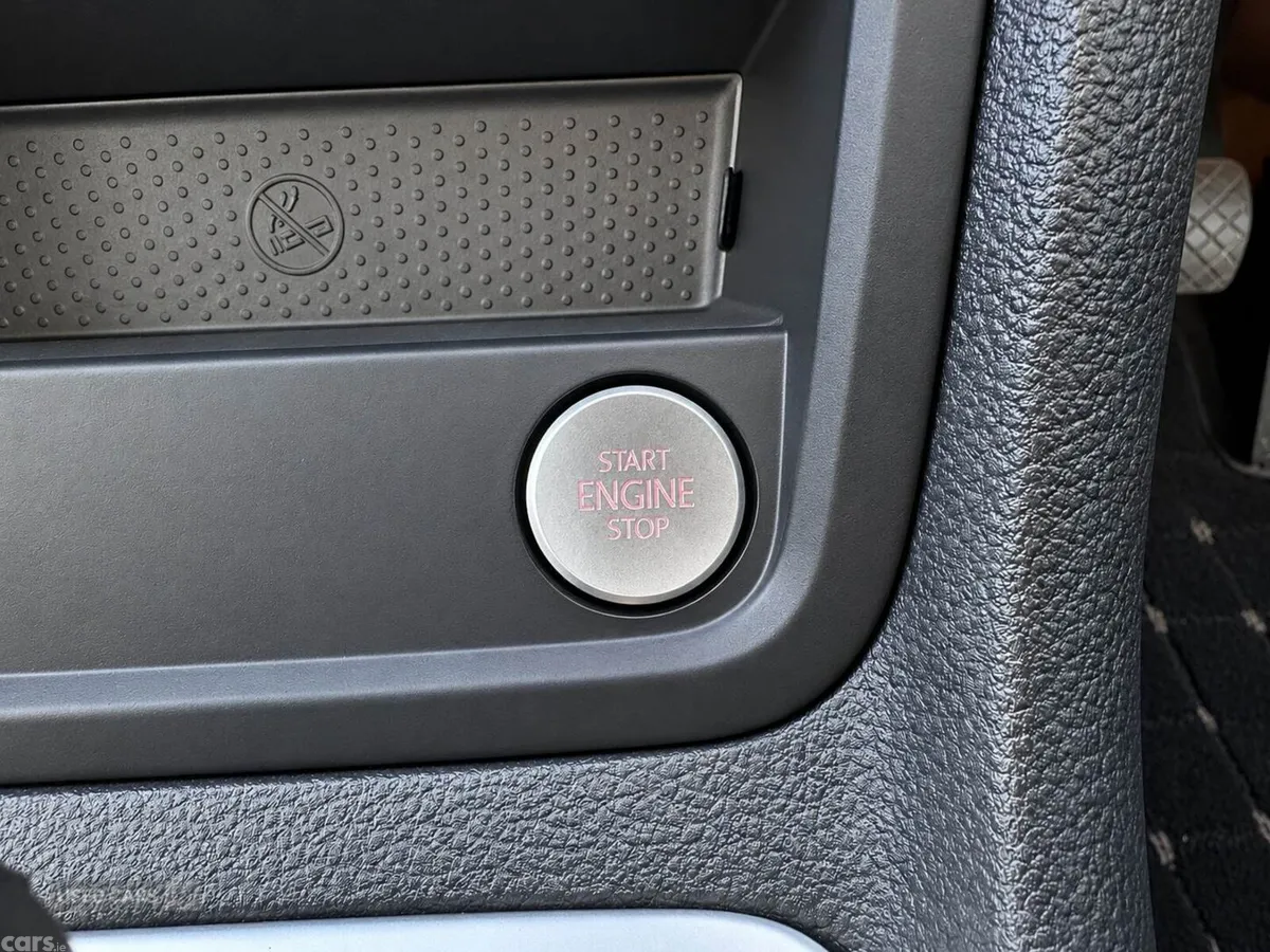 Volkswagen Sharan , Petrol, 2015, 
