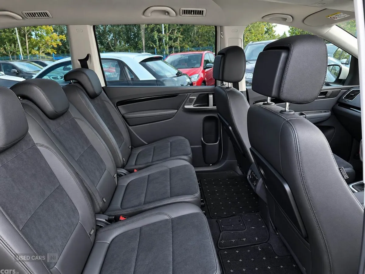 Volkswagen Sharan , Petrol, 2015, 