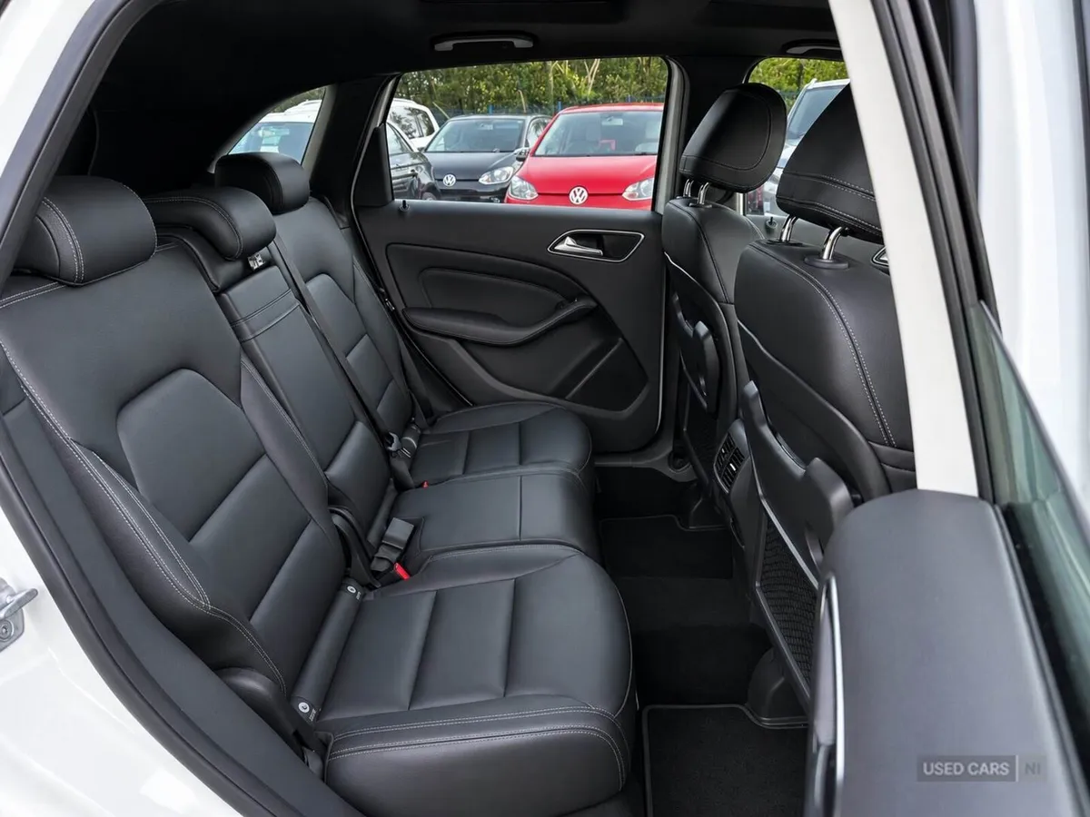 Mercedes-Benz B-Class , Petrol, 2014, White