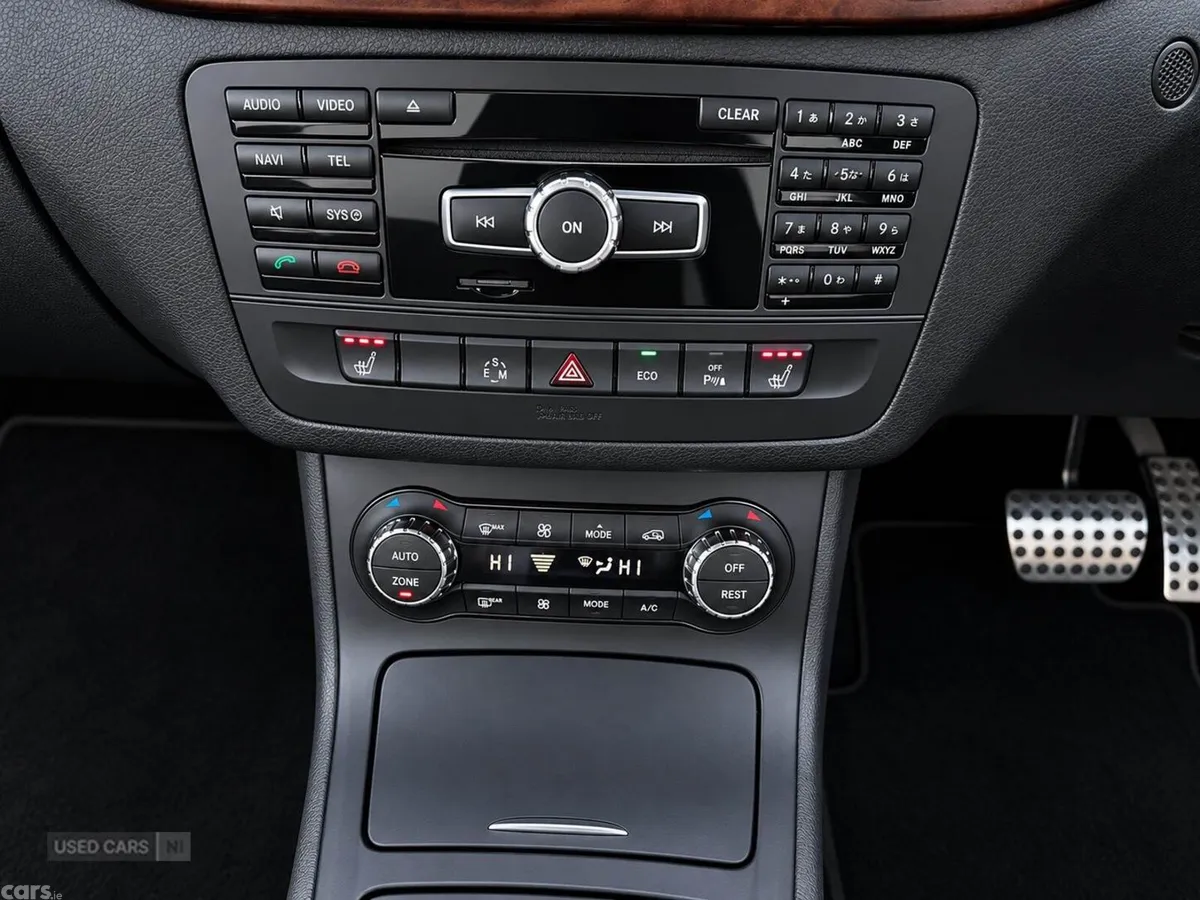 Mercedes-Benz B-Class , Petrol, 2014, White