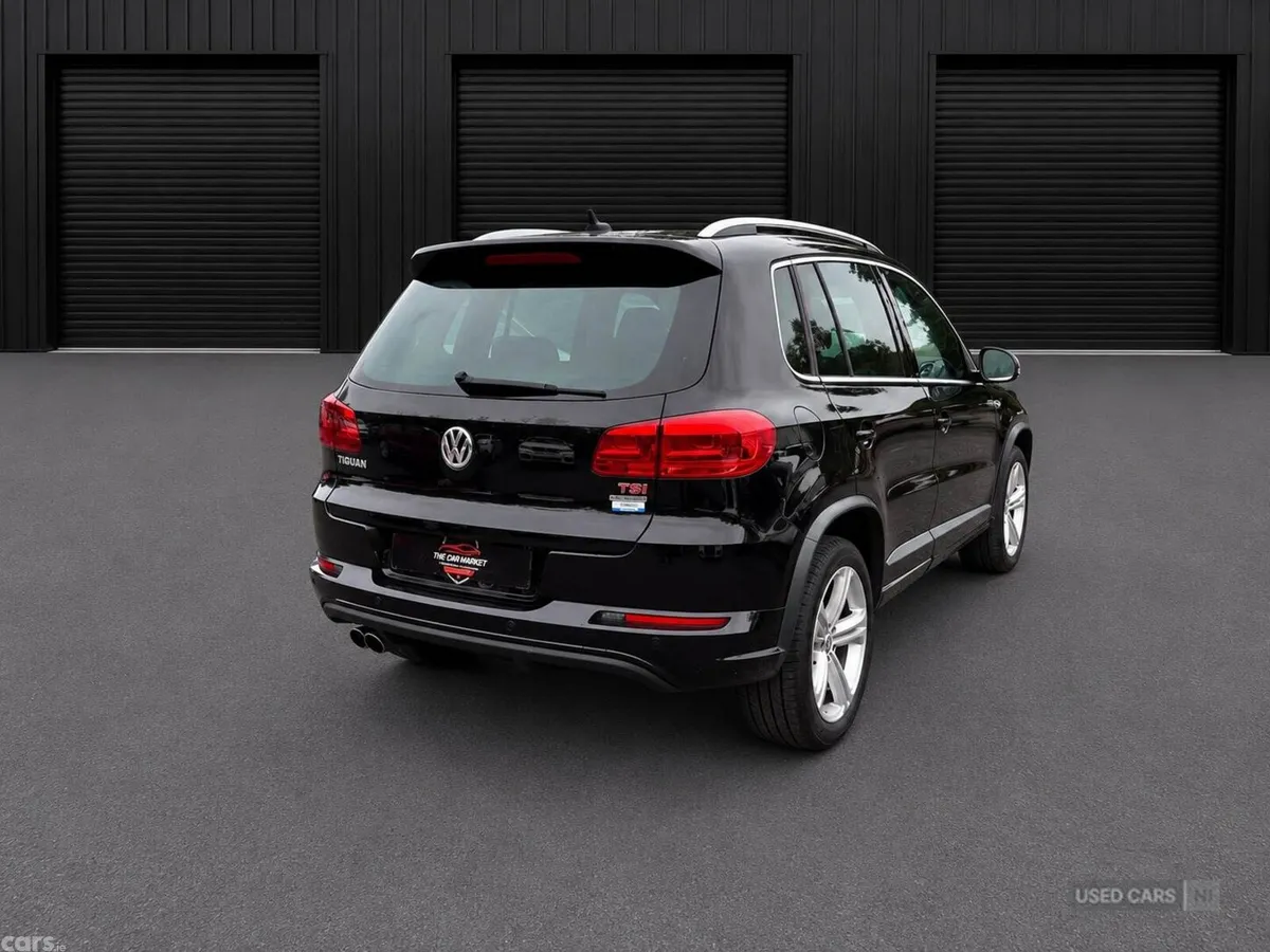 Volkswagen Tiguan , Petrol, 2014, Black
