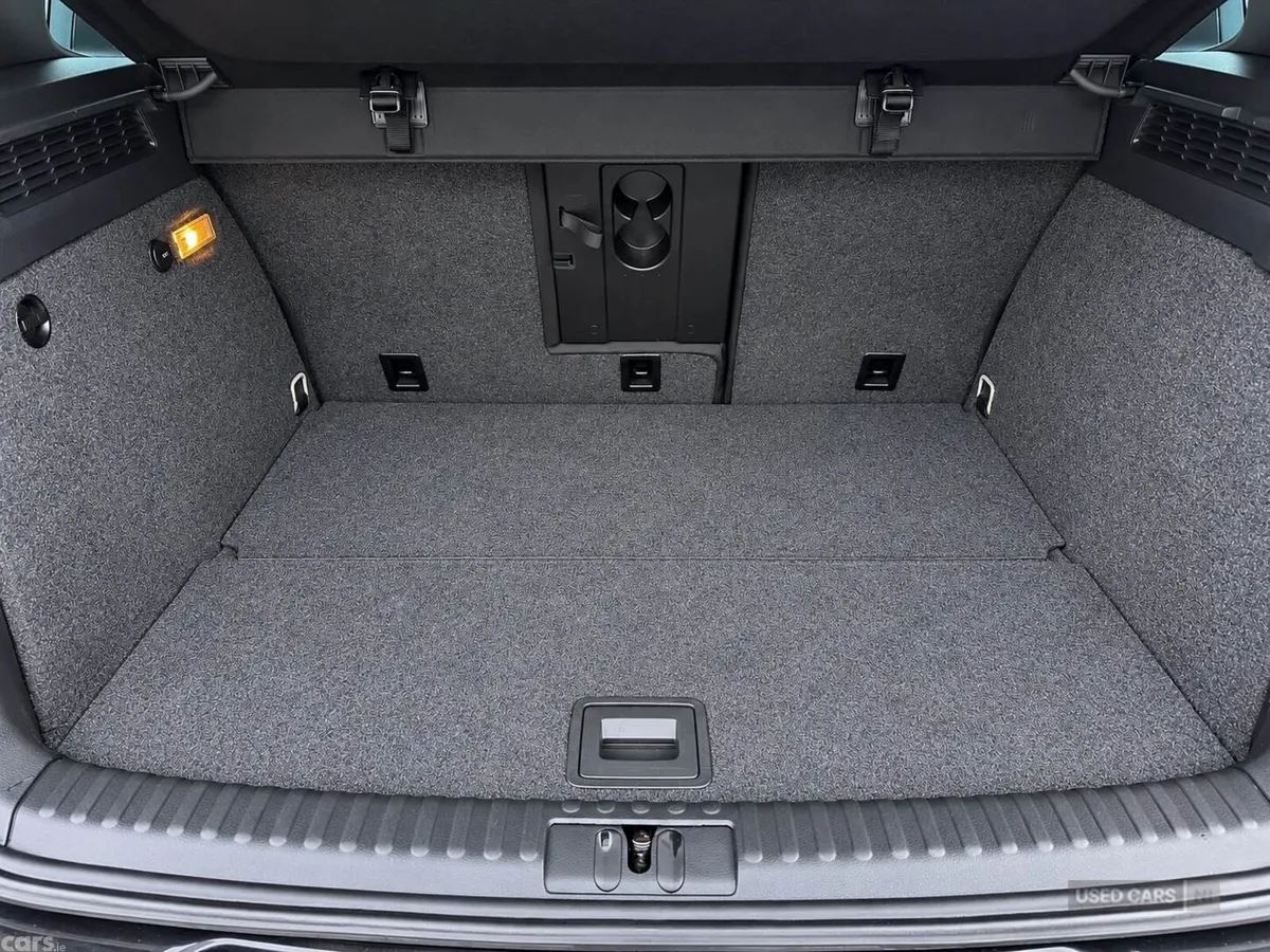 Volkswagen Tiguan , Petrol, 2014, Black