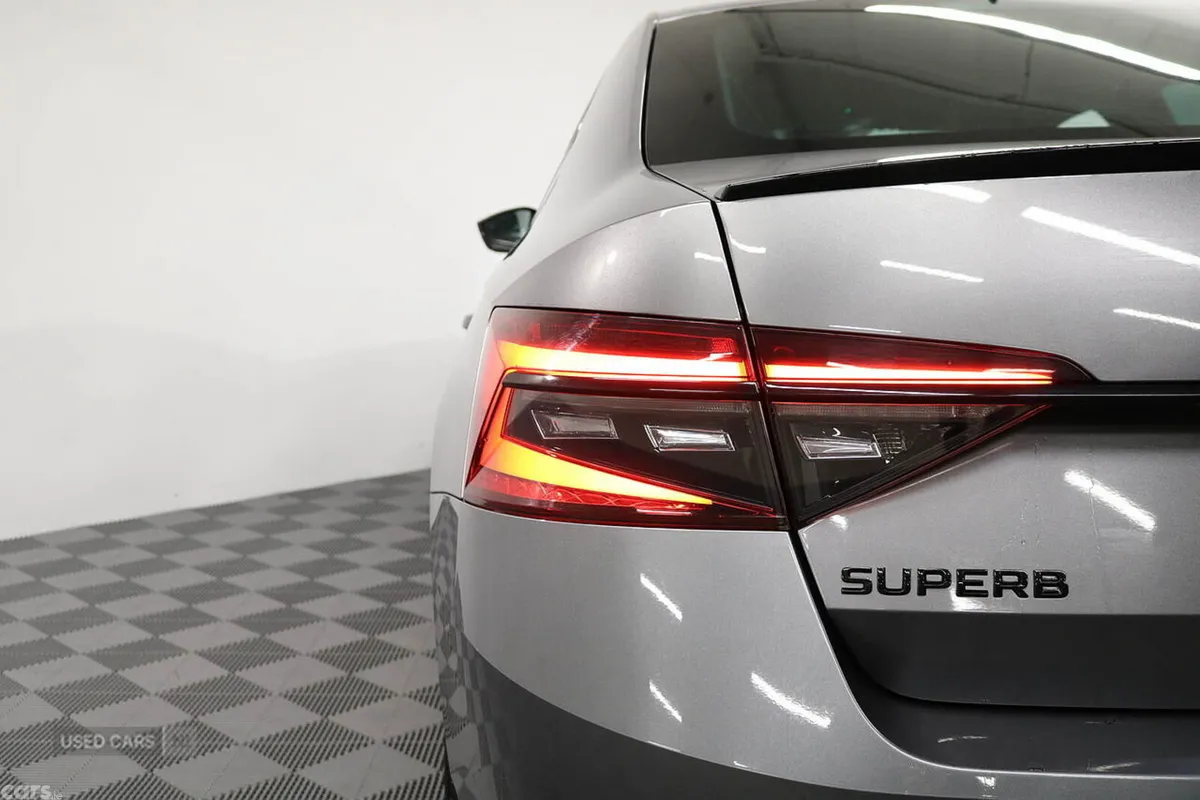 Skoda Superb Hatchback, Diesel, 2024, Grey