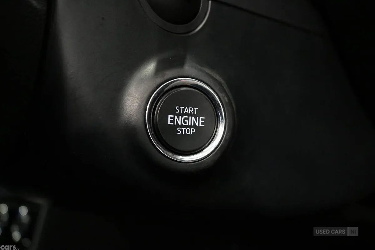 Skoda Superb Hatchback, Diesel, 2024, Grey