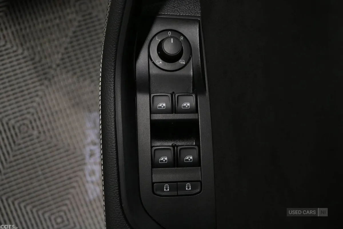 Skoda Superb Hatchback, Diesel, 2024, Grey