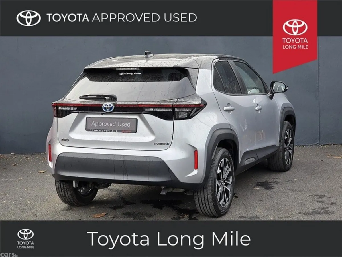 Toyota Yaris Cross Hatchback, Petrol Hybrid, 2022, Grey