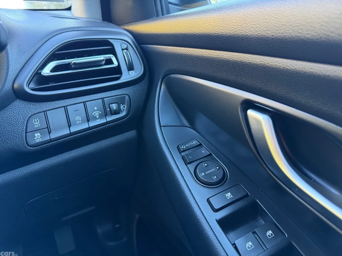 Hyundai i30 Hatchback, Diesel, 2021, Grey
