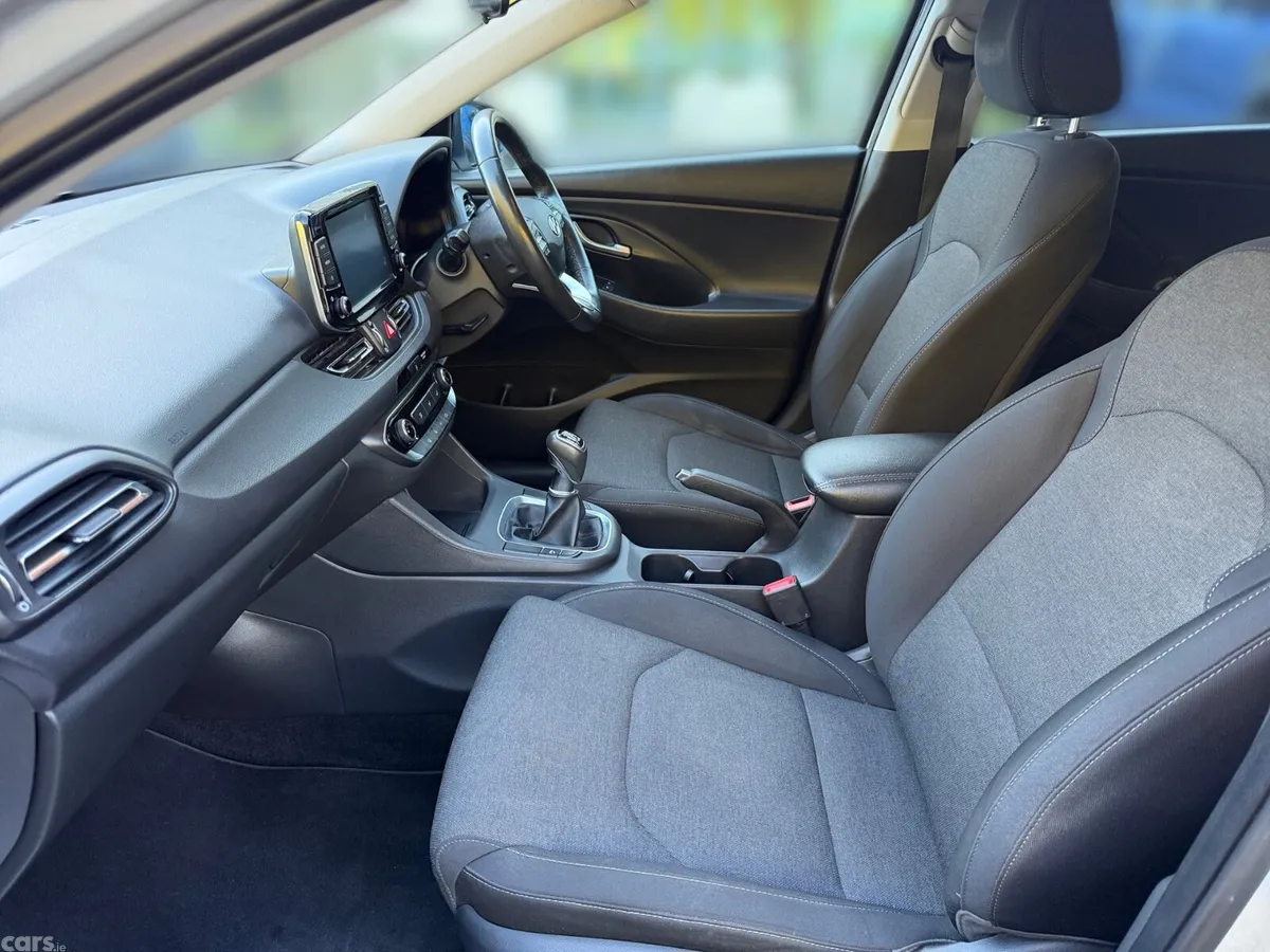 Hyundai i30 Hatchback, Diesel, 2021, Grey
