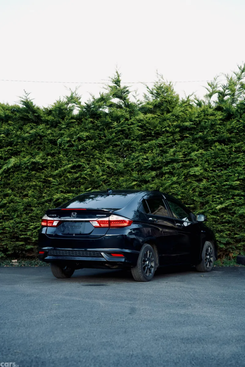 Honda Grace Hatchback, Petrol Hybrid, 2018, Blue