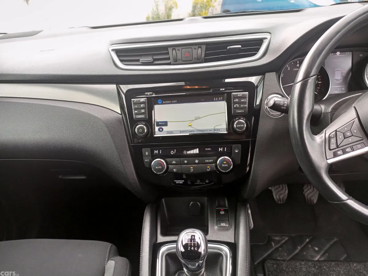 Nissan Qashqai SUV, Petrol, 2018, Blue