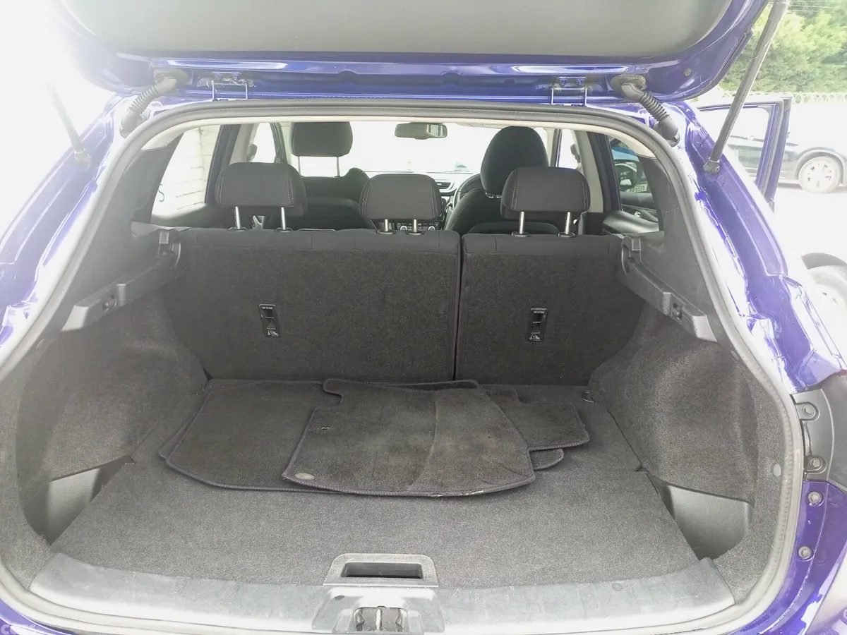 Nissan Qashqai SUV, Petrol, 2018, Blue