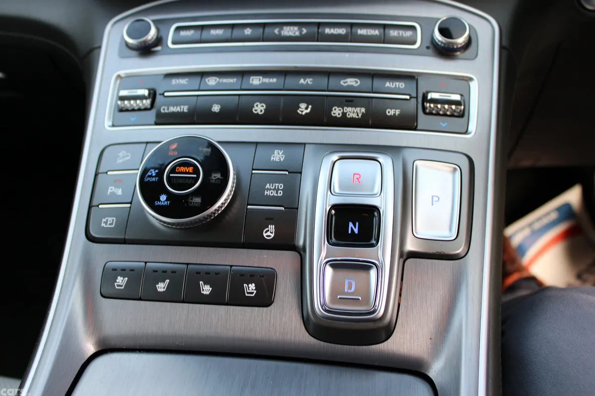Hyundai Santa Fe SUV, Petrol Plug-in Hybrid, 2023, Grey