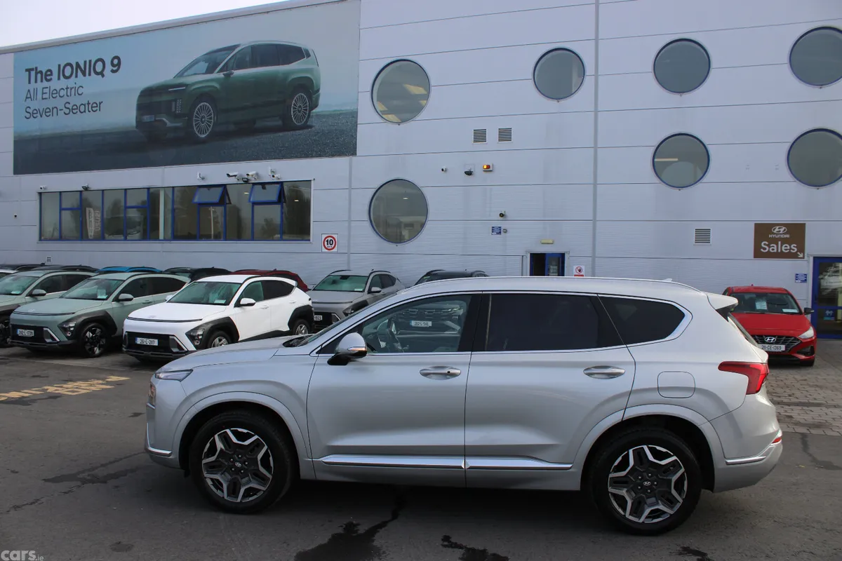 Hyundai Santa Fe SUV, Petrol Plug-in Hybrid, 2023, Grey