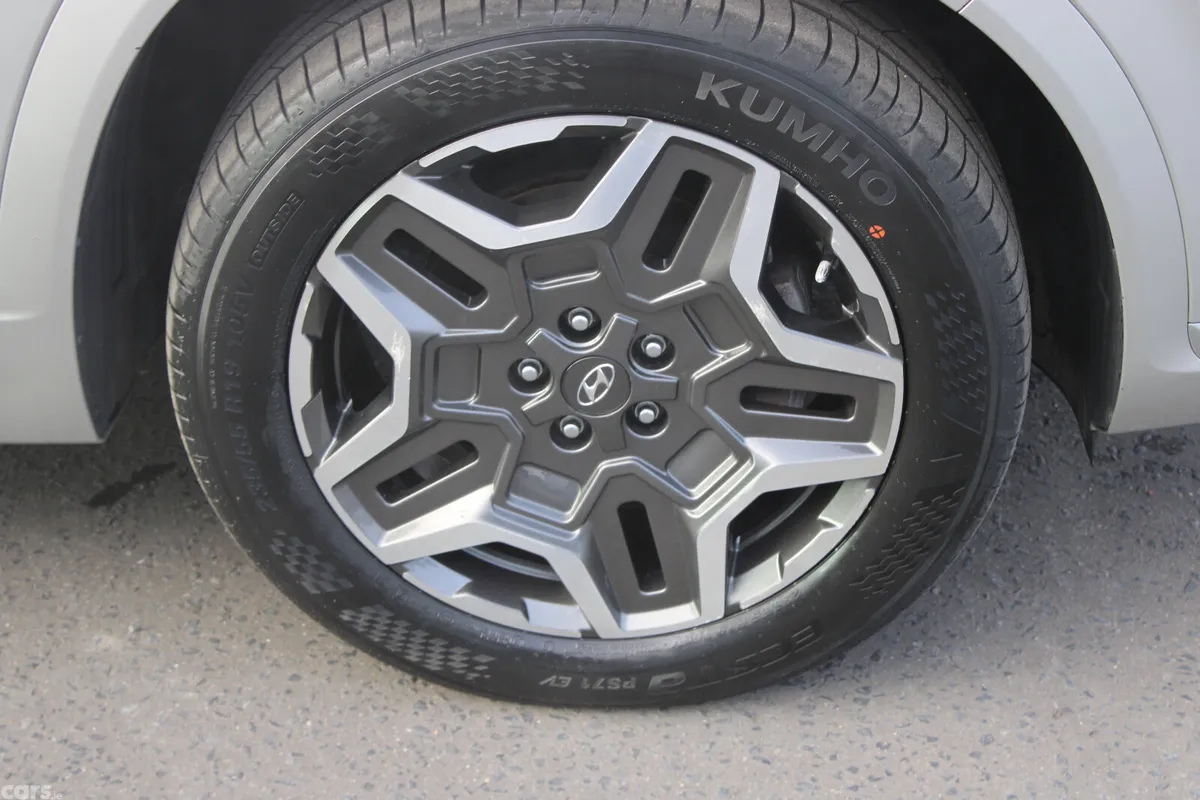 Hyundai Santa Fe SUV, Petrol Plug-in Hybrid, 2023, Grey