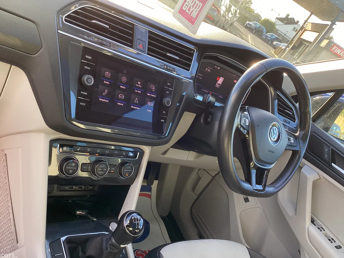 Volkswagen Tiguan SUV, Diesel, 2019, Black