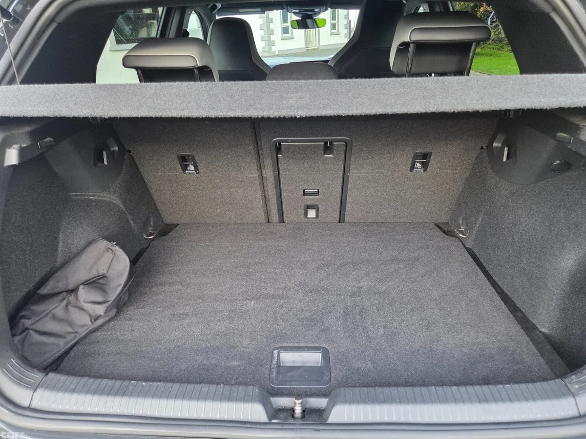 Volkswagen Golf Hatchback, Petrol, 2024, Grey