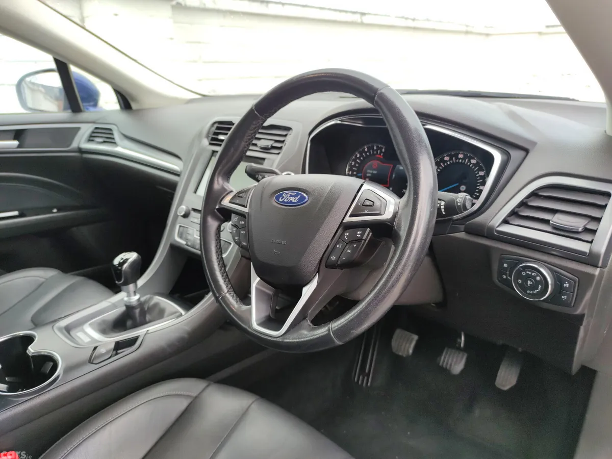 Ford Mondeo Hatchback, Diesel, 2018, Blue