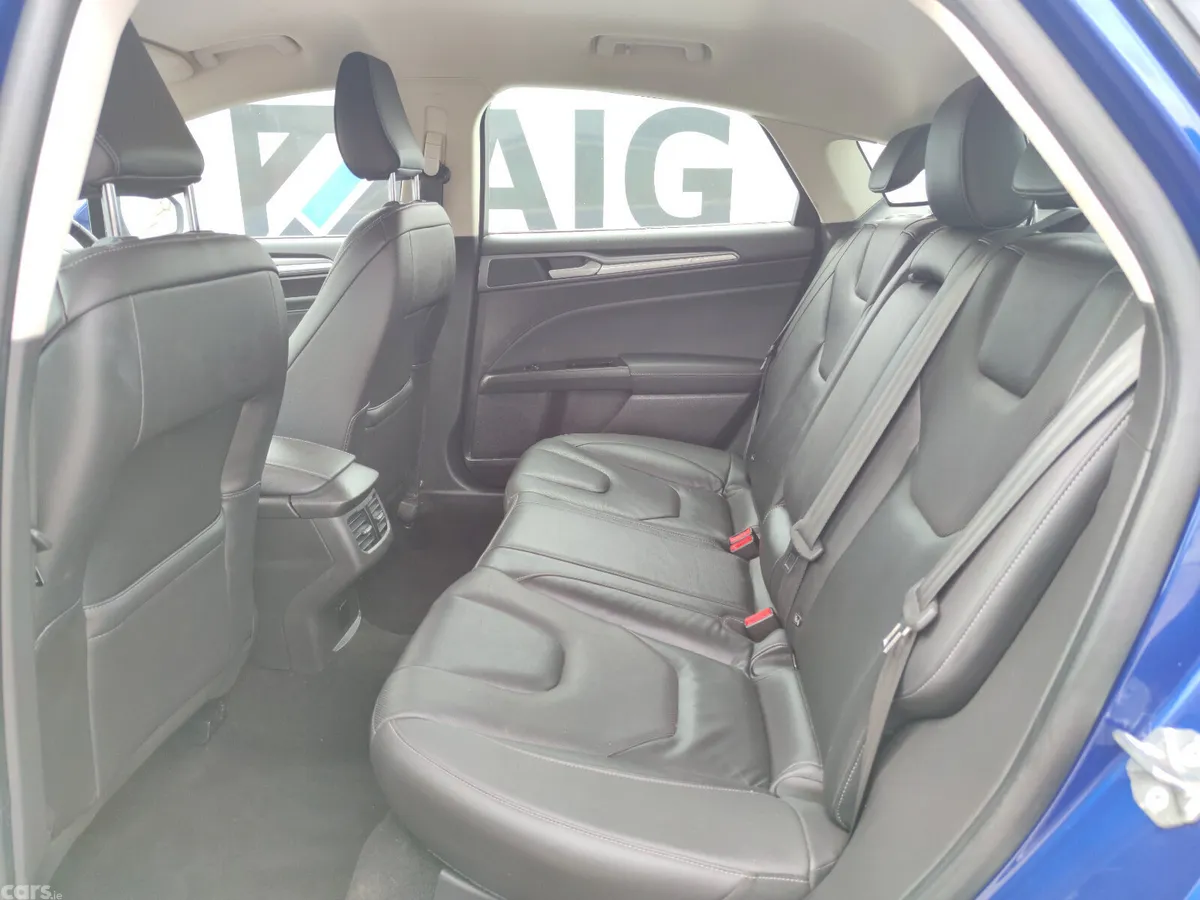 Ford Mondeo Hatchback, Diesel, 2018, Blue